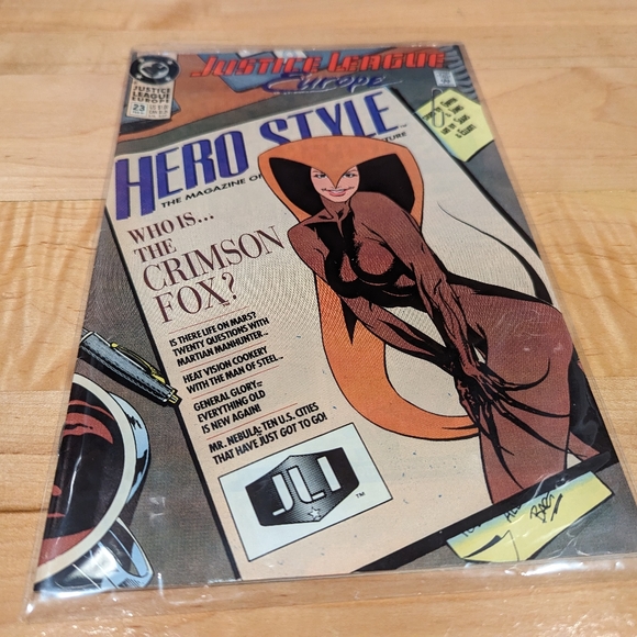 Ultimate Warrior Hulk Hogan WrestleMania Challenge On Justice League Comic Book - Picture 2 of 2